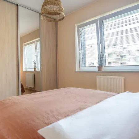 Jezyk-charming Free Parking * Poznaň